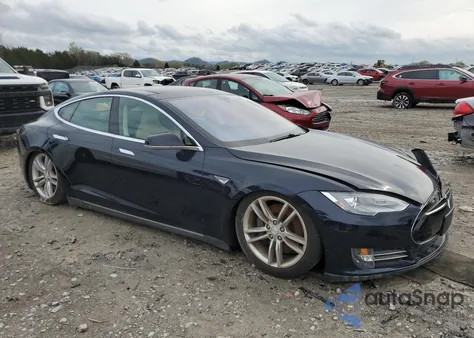 2013 Tesla Model S из США, поврежденный, VIN 5YJSA1DN9DFP01855